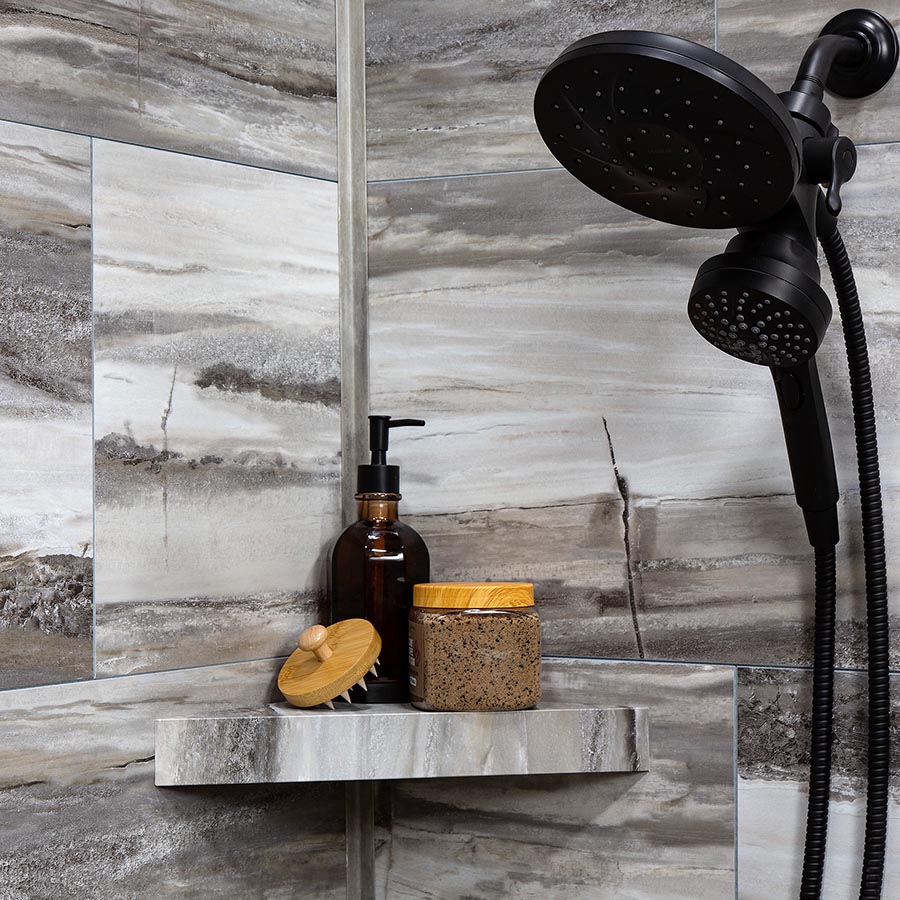 Palisade matching shelf in Louvre Granite